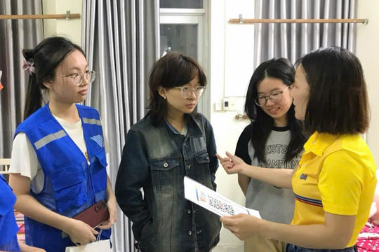 Nhiều trường đại học giãn học phí, hỗ trợ sinh viên vùng lũ