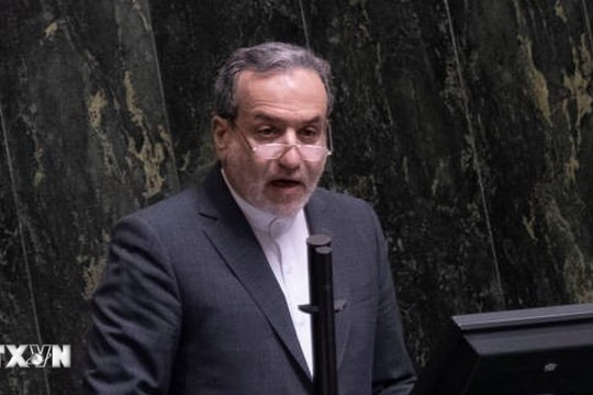 Iran để ngỏ cánh cửa đàm phán, song phản đối đe dọa và áp lực