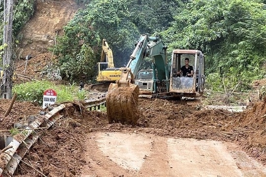 About 118.3 million USD needed to repair national highways damaged by typhoon