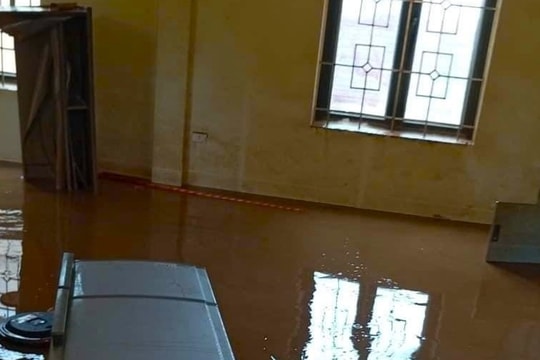 Hơn 50 học sinh, giáo viên tử vong vì bão số 3