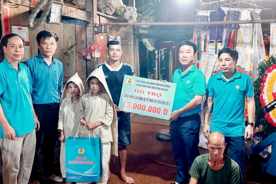 Liên đoàn Lao động Hải Dương trao tặng 3.000 suất bánh Trung thu cho người lao động bị ảnh hưởng bởi bão lũ
