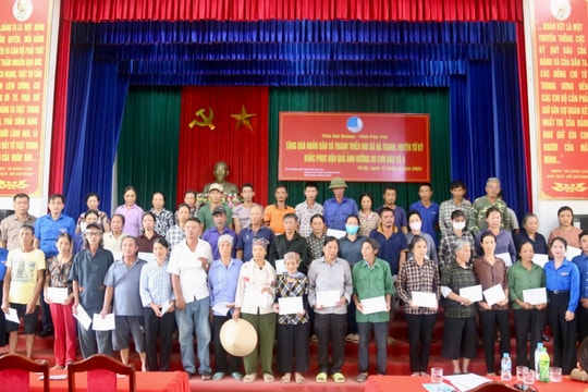 Thanh niên Phú Yên hỗ trợ nhân dân Hải Dương khắc phục hậu quả do bão