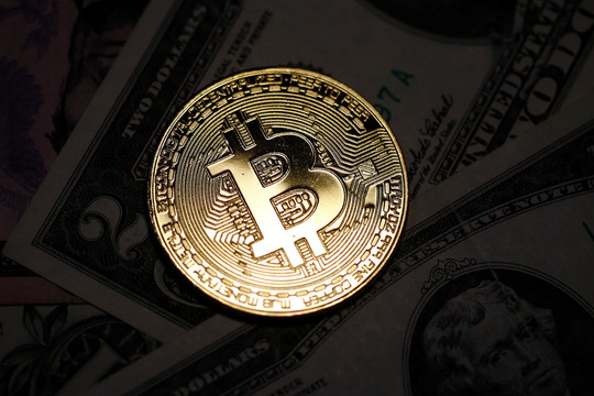 Bitcoin lên mức cao nhất gần 1 tháng