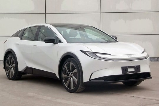 Toyota bZ3C - dáng Prius, công nghệ BYD
