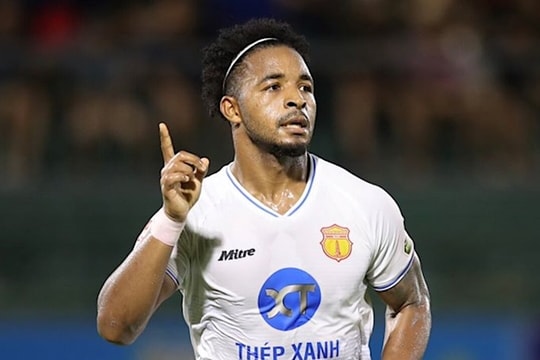 Rafaelson nhập tịch thành công, đủ điều kiện khoác áo tuyển Việt Nam