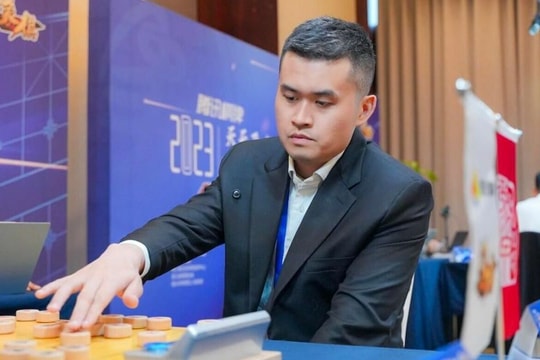 Vương Thiên Nhất - thiên tài sa ngã của làng cờ tướng