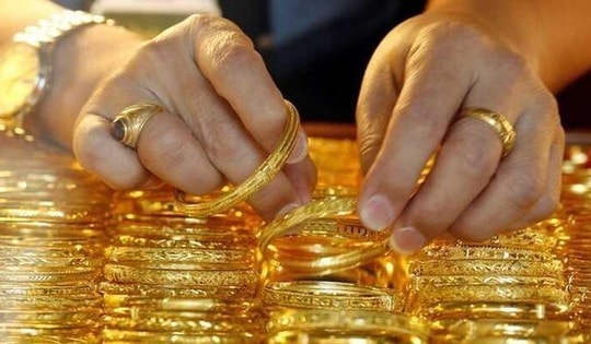 Bật tăng mạnh, giá vàng nhẫn thiết lập kỷ lục cao nhất từ trước đến nay