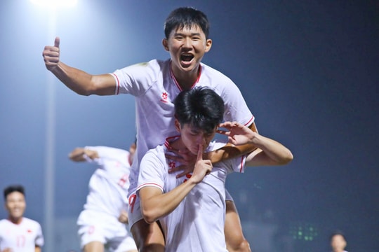 Tiền vệ người Hải Dương Nguyễn Công Phương ghi 2 bàn và 2 kiến tạo, U20 Việt Nam thắng đậm U20 Bhutan