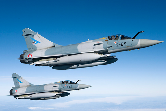 Sau F-16, Ukraine kỳ vọng nhận thêm loạt chiến đấu cơ của Pháp, Thụy Điển