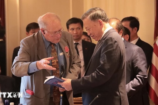 Tổng Bí thư, Chủ tịch nước gặp gỡ lãnh đạo Đảng Cộng sản, tổ chức cánh tả Hoa Kỳ