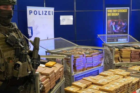 Đức thu giữ 2 tấn cocaine trị giá 112 triệu USD tại cảng Hamburg