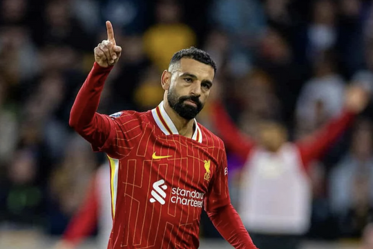 Salah lập công, Liverpool vượt mặt Man City, Arsenal