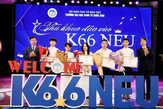 1 trong 5 thủ khoa đầu vào Trường Đại học Kinh tế quốc dân là học sinh Hải Dương