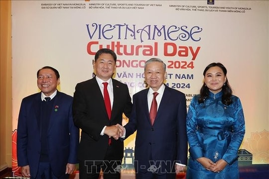 Top leader attends opening ceremony of Vietnamese Cultural Day in Mongolia