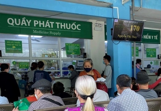 Chớ lạm dụng bảo hiểm y tế