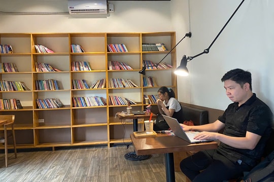 Quán cà phê trở thành nơi làm việc