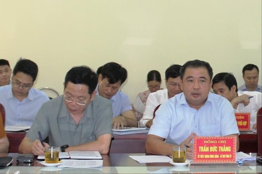 Các đồng chí Bí thư Tỉnh ủy, Chủ tịch UBND tỉnh Hải Dương tiếp công dân vào sáng 11/10