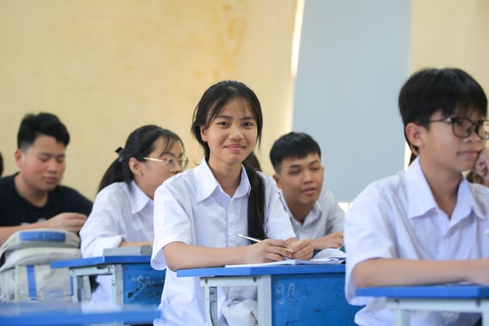 Cô bé 14 tuổi ở Kim Thành giàu nghị lực, có thành tích học tập đáng nể