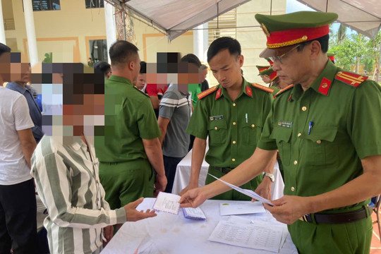 Để con đường ngoài trại giam bớt gập ghềnh