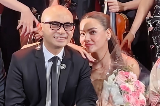 Hồ Ngọc Hà xinh đẹp, hát hay "vớt vát" liveshow Đức Trí lê thê và nhiều sự cố