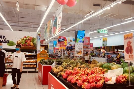 Người tiêu dùng Việt mạnh tay chi 4,7 triệu tỷ đồng trong 9 tháng