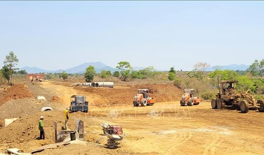 Thủ tướng đôn đốc đẩy mạnh giải ngân vốn đầu tư công những tháng cuối năm