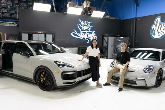 Ông chủ Facebook sắm Porsche "hàng độc" tặng vợ