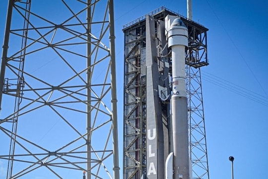 NASA và SpaceX hoãn phóng tàu vũ trụ Europa Clipper do bão Milton