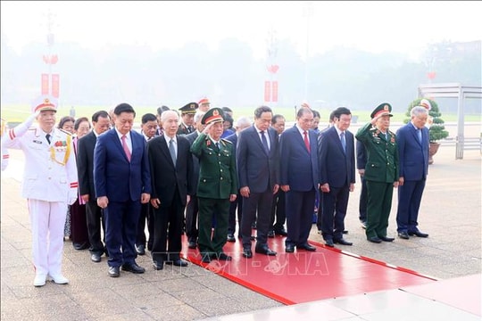 Lãnh đạo Đảng, Nhà nước vào Lăng viếng Chủ tịch Hồ Chí Minh
