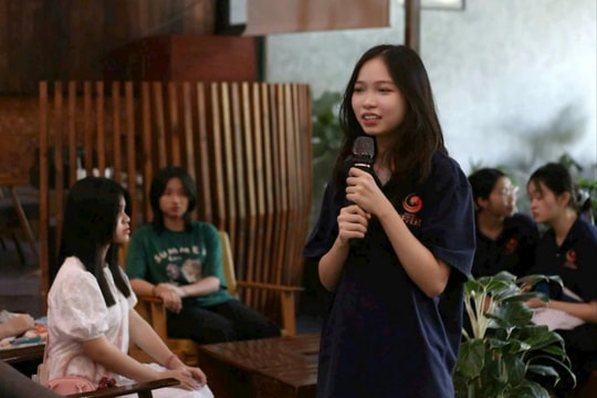Áp lực đồng trang lứa ở giới trẻ