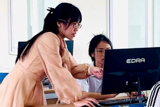 Vận động tài trợ cho cơ sở giáo dục