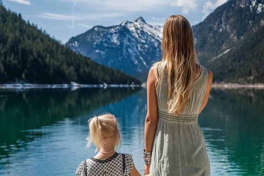 7 sai lầm của cha mẹ có thể làm hỏng tương lai con