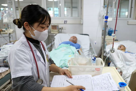 Bộ Y tế đề xuất tăng mức phụ cấp trực, phẫu thuật, cao nhất 790.000 đồng