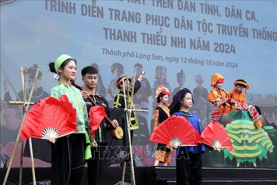 Phát huy bản sắc văn hóa của đồng bào các dân tộc