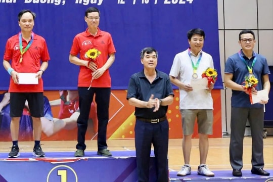 Giao lưu thể thao nhân Ngày truyền thống ngành tổ chức xây dựng Đảng