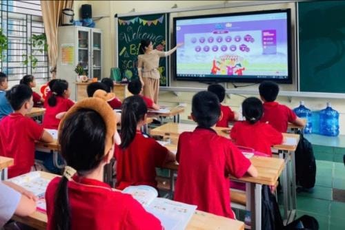 Có nên chi 9.200 tỷ đồng miễn học phí cho con giáo viên?