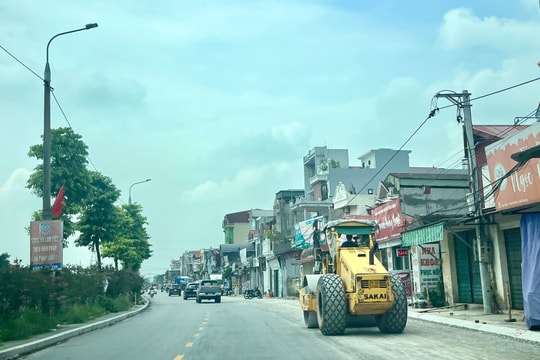1,7 km đường tỉnh 392B qua Thanh Miện được mở rộng từ 6 m lên 10,5 m