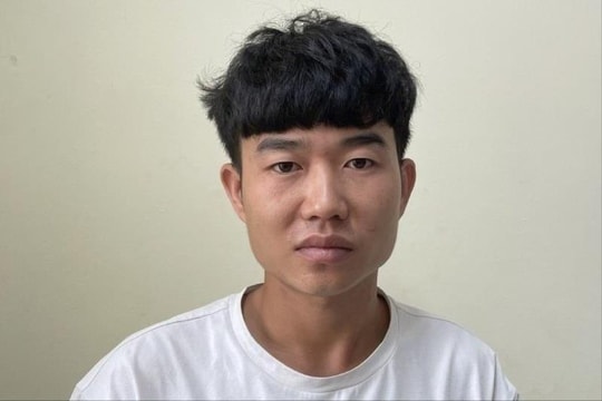 Trả giá vì vận chuyển thuê 6 bánh heroin qua xe khách