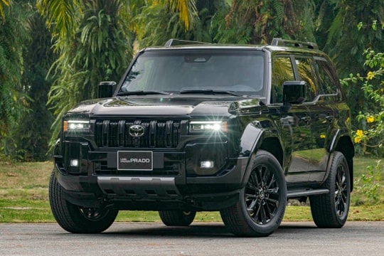 Toyota Prado thế hệ mới ra mắt khách Việt, giá từ 3,46 tỷ đồng