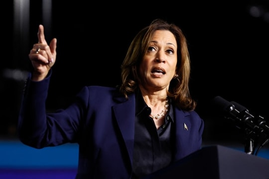 Bà Harris mất dần ưu thế thăm dò trước ông Trump