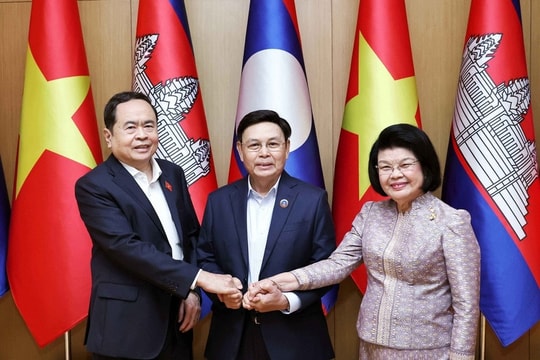 Quốc hội Việt Nam, Lào, Campuchia tiếp tục ủng hộ lẫn nhau tại quốc tế và khu vực