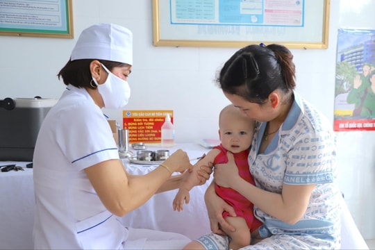 Hải Dương thông qua chính sách hỗ trợ hằng tháng với nhân viên y tế cơ sở