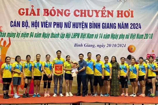 Tân Việt giành giải nhất bóng chuyền hơi cán bộ, hội viên phụ nữ huyện Bình Giang