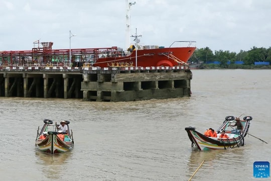 Lật phà chở khách ở Myanmar, hàng chục người thương vong và mất tích