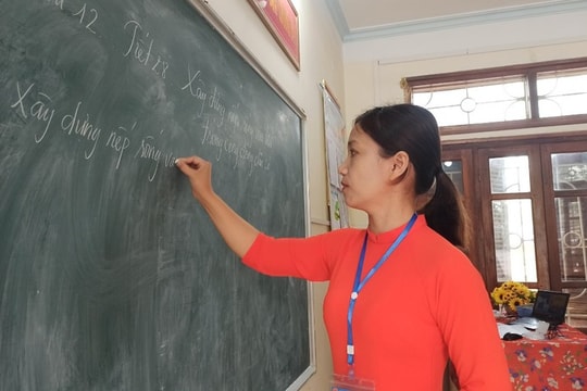Đề xuất tăng lương, tăng phụ cấp, giảm tuổi nghỉ hưu cho nhà giáo