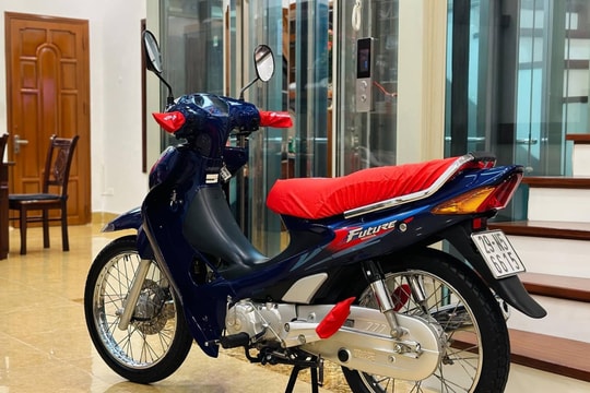 Honda Future đời đầu 'zin đét' từng con ốc, giá vẫn ngang SH 160i