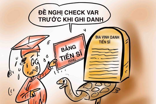 'Check VAR' bằng tiến sĩ
