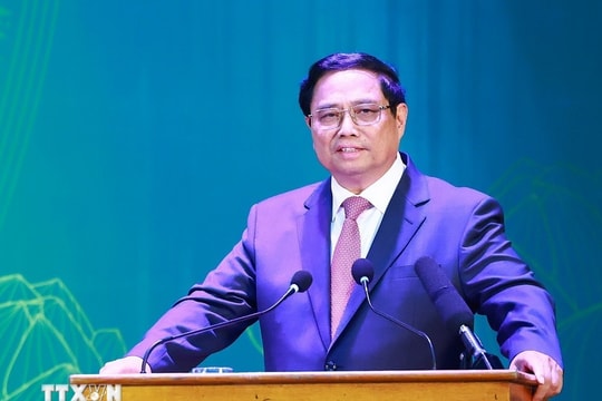 Thủ tướng Phạm Minh Chính lên đường thăm 3 nước Trung Đông