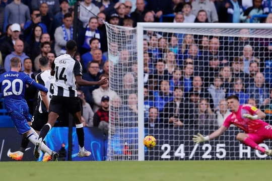Chelsea thắng với đội hình trẻ nhất lịch sử Ngoại hạng Anh