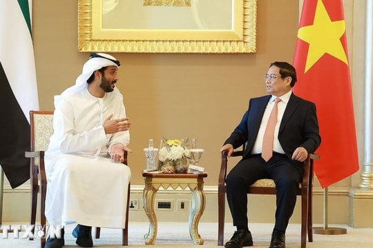 Phấn đấu sớm đưa mục tiêu thương mại Việt Nam-UAE đạt 10 tỷ USD